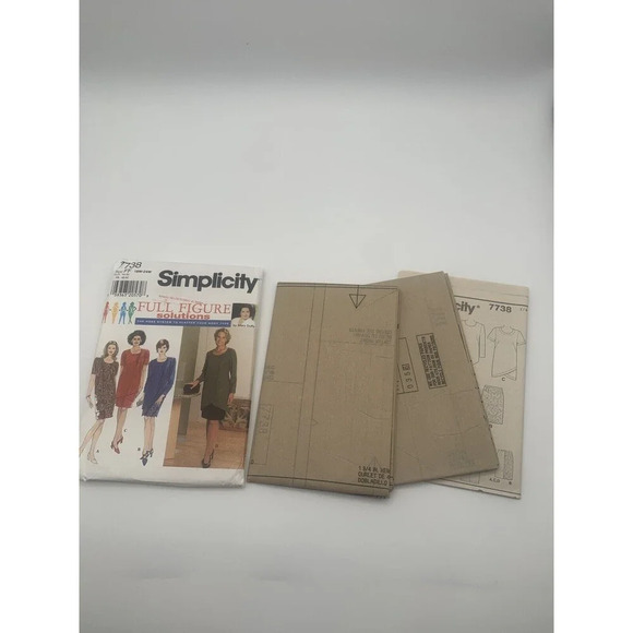 Simplicity 7738 Plus Size Skirt & Top Womens Size 18W 24W Sewing pattern Uncut - Picture 3 of 3